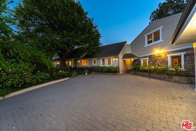12750 Mulholland Drive, Beverly Hills, CA 90210