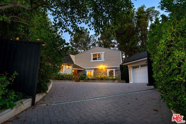 12750 Mulholland Drive, Beverly Hills, CA 90210
