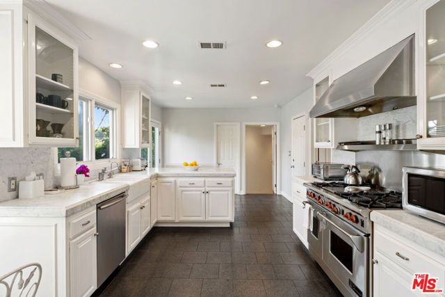 12750 Mulholland Drive, Beverly Hills, CA 90210