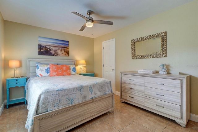 4215 E BAY DRIVE 1702B, Clearwater, FL 33764