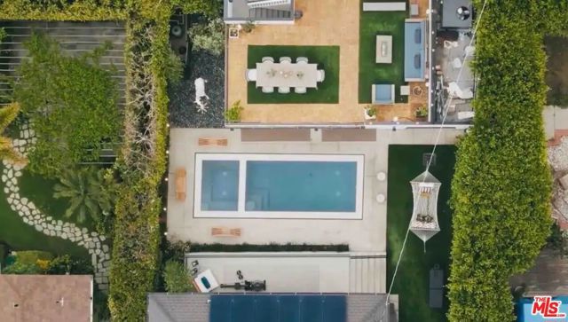 1524 N Sierra Bonita Avenue, Los Angeles, CA 90046