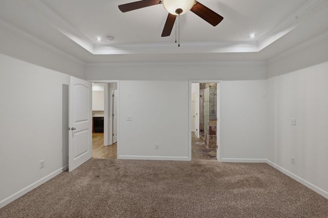 2043 Traemoor Village Dr, Nashville, TN 37209