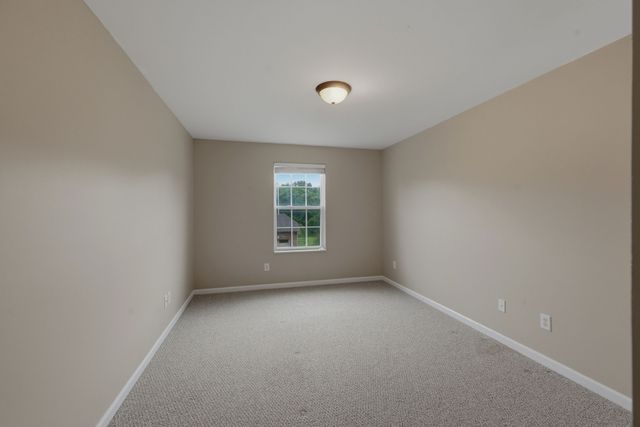 2043 Traemoor Village Dr, Nashville, TN 37209