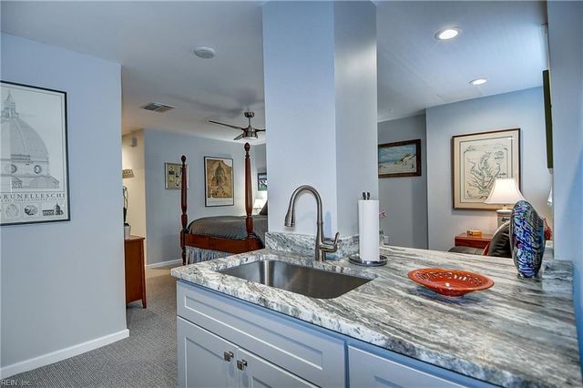 215 Brooke Ave Apt 411, Norfolk, VA 23510