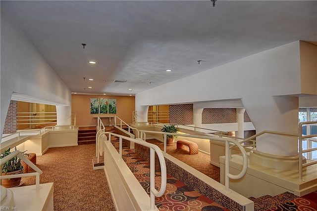 215 Brooke Ave Apt 411, Norfolk, VA 23510