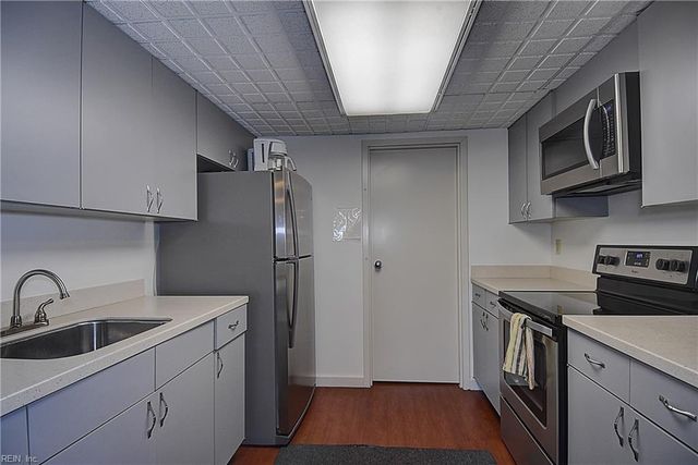 215 Brooke Ave Apt 411, Norfolk, VA 23510