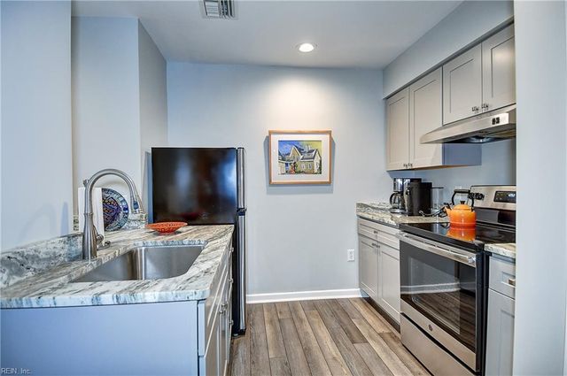 215 Brooke Ave Apt 411, Norfolk, VA 23510