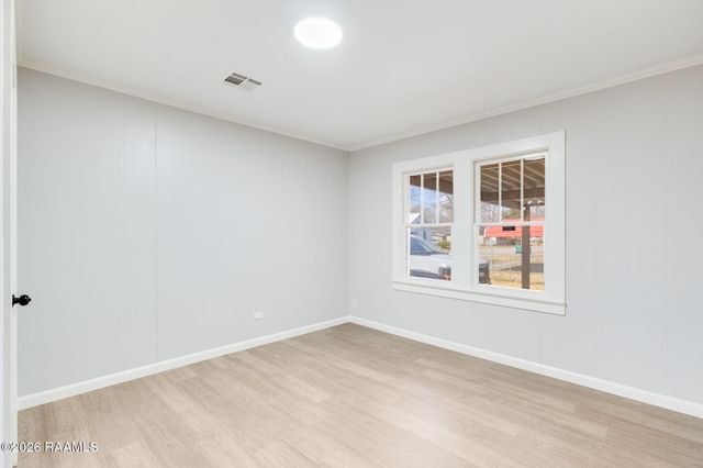 410 W Bernard Street, Rayne, LA 70578