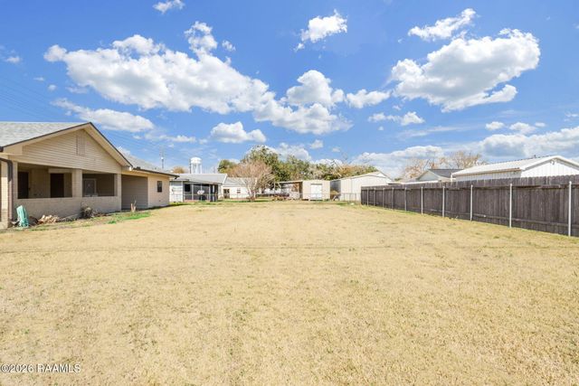 410 W Bernard Street, Rayne, LA 70578