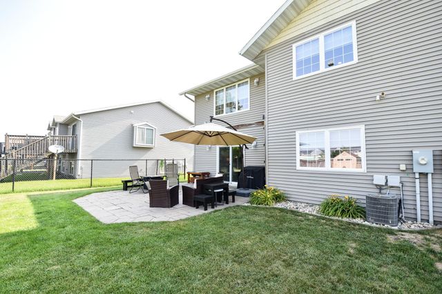 4857 44th Street S, Fargo, ND 58104