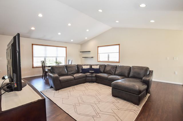 4857 44th Street S, Fargo, ND 58104