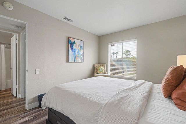 82075 Country Club Drive 22, Indio, CA 92201