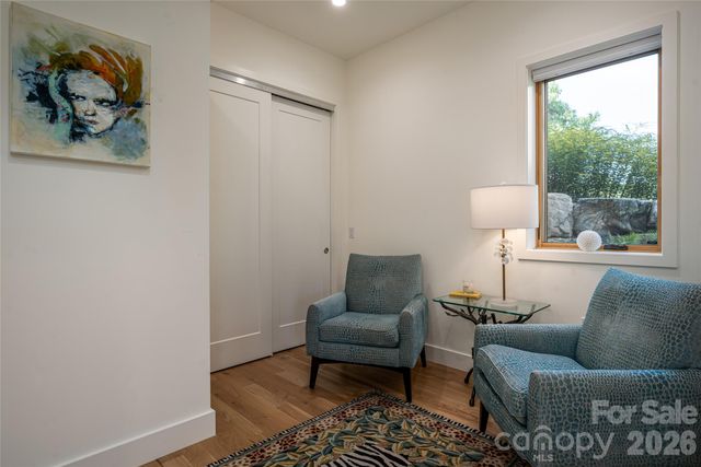 6 River Run, Asheville, NC 28804