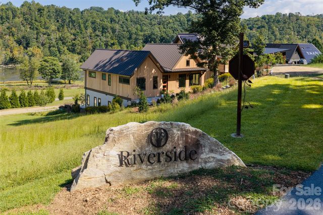 6 River Run, Asheville, NC 28804