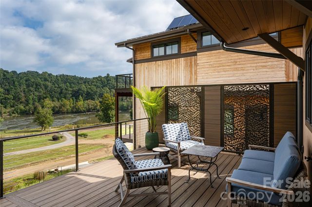 6 River Run, Asheville, NC 28804