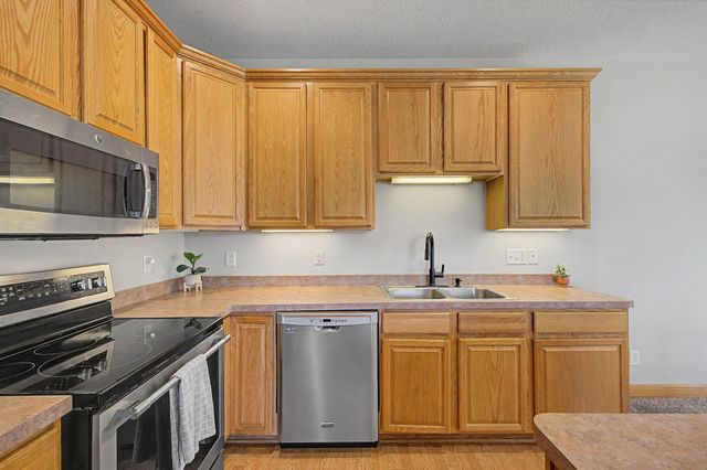 9202 Spirit Hills Road, Monticello, MN 55362