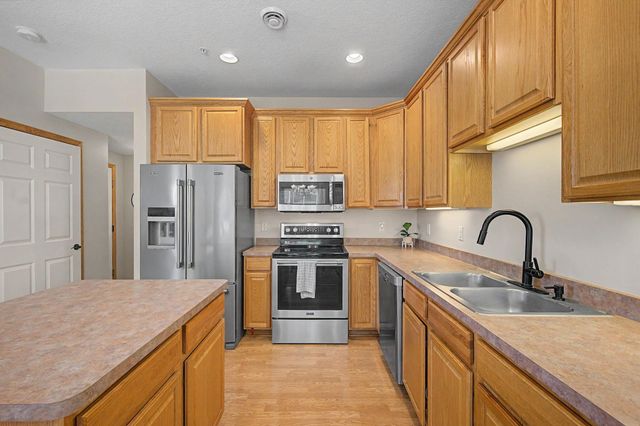9202 Spirit Hills Road, Monticello, MN 55362