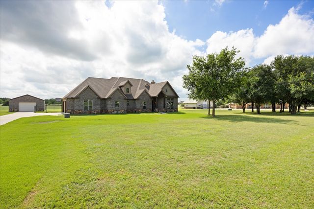 104 Rattling Antler Court, Azle, TX 76020
