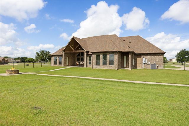 104 Rattling Antler Court, Azle, TX 76020