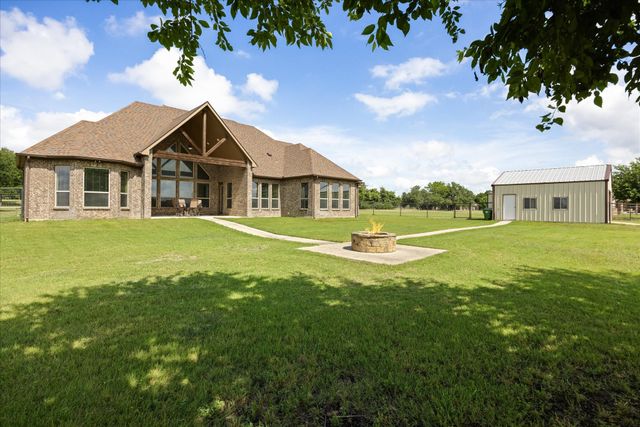104 Rattling Antler Court, Azle, TX 76020