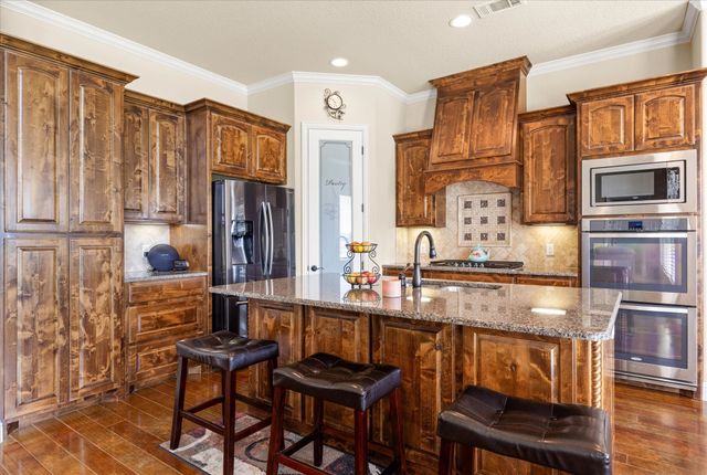 104 Rattling Antler Court, Azle, TX 76020