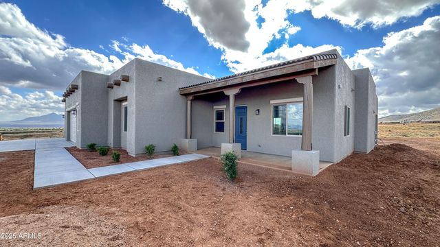 6953 E Vaquero Circle Lot 251, Hereford, AZ 85615