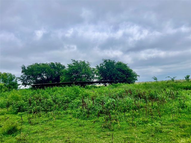 5193 County Road 15100, Blossom, TX 75416