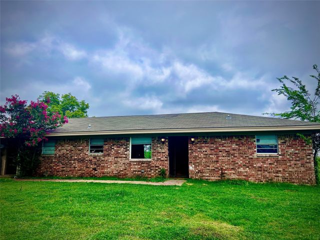 5193 County Road 15100, Blossom, TX 75416