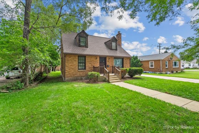 29 S Weston Avenue, Elgin, IL 60123