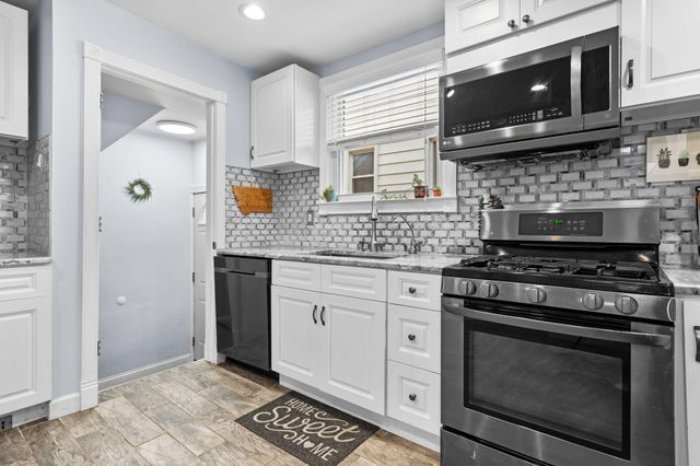 4594 Palmer Street, Dearborn City, MI 48126