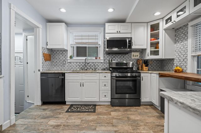 4594 Palmer Street, Dearborn City, MI 48126