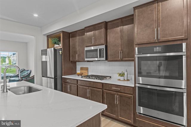 74 ROSEMARY WAY, Mount Laurel, NJ 08054