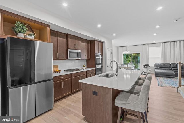 74 ROSEMARY WAY, Mount Laurel, NJ 08054