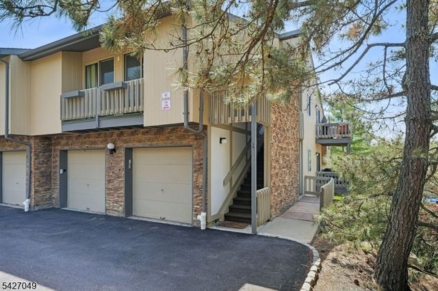 45 Colton Cir, West Orange Twp., NJ 07052