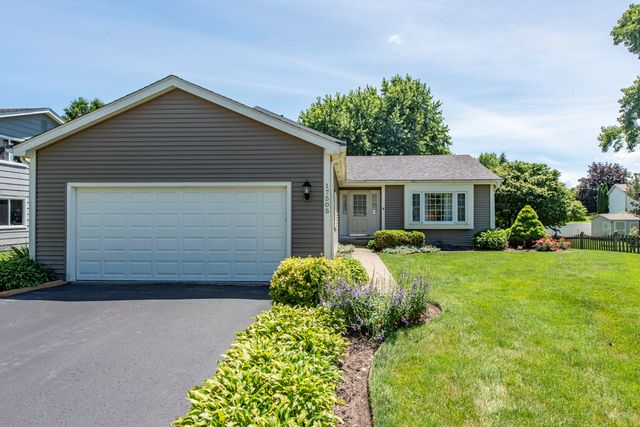 17505 W Woodland Drive, Grayslake, IL 60030