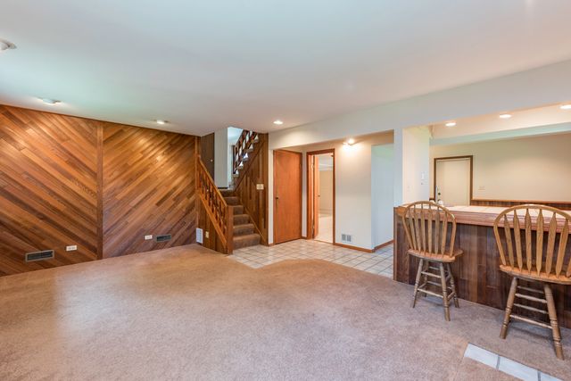 17505 W Woodland Drive, Grayslake, IL 60030