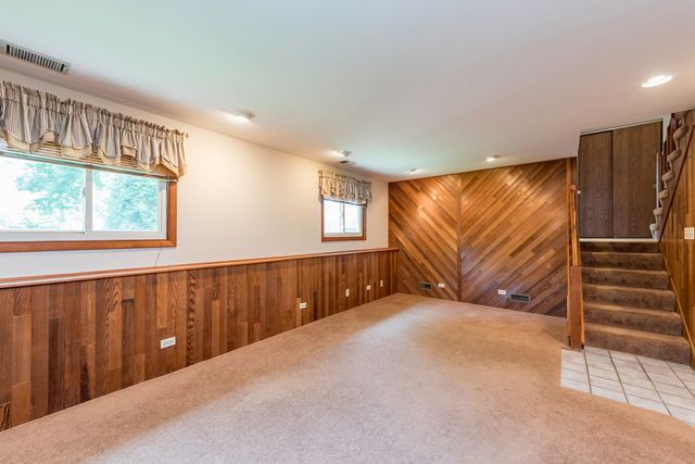 17505 W Woodland Drive, Grayslake, IL 60030