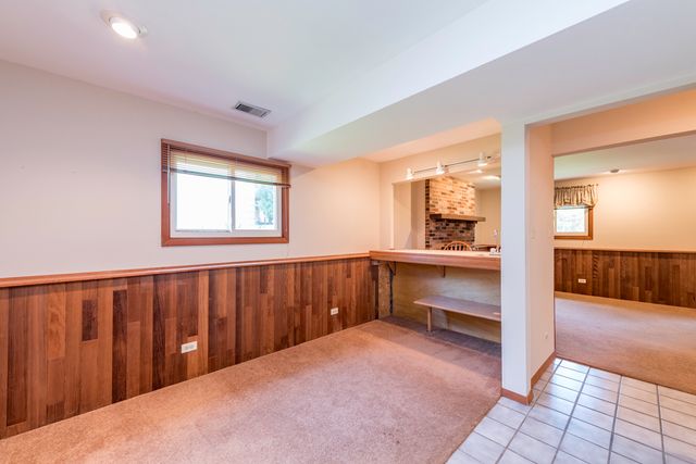 17505 W Woodland Drive, Grayslake, IL 60030