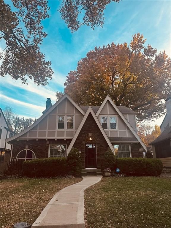 615 E 73RD Terrace, Kansas City, MO 64131