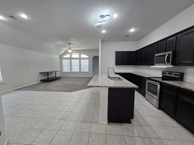 600 Windy Knoll Road, Fort Worth, TX 76028