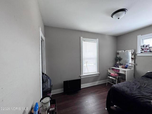 701 Brighton Avenue, Toledo, OH 43609