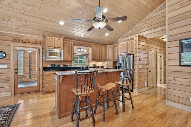 536 Delta Way, Blue Ridge, GA 30513