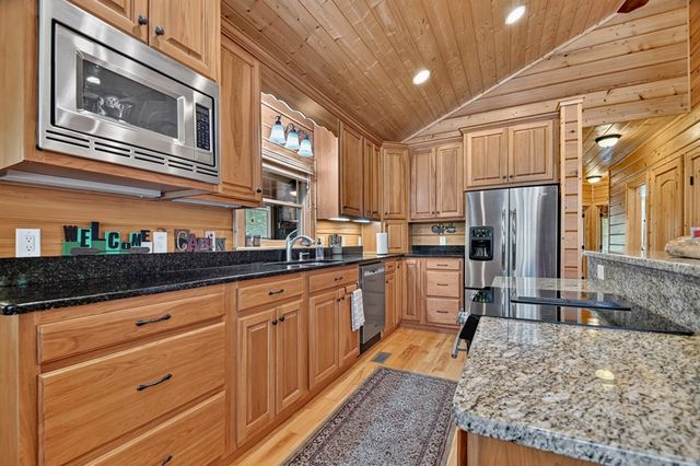 536 Delta Way, Blue Ridge, GA 30513