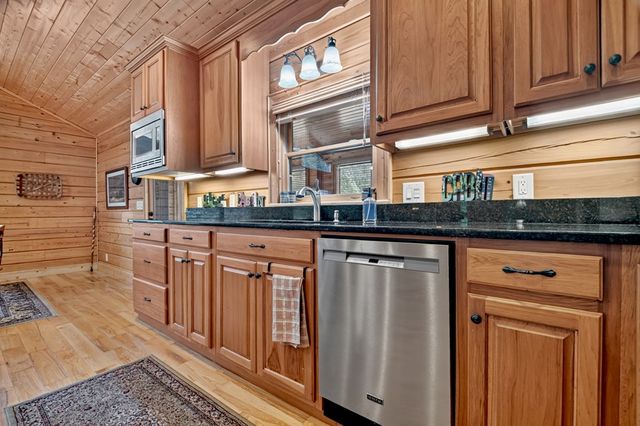 536 Delta Way, Blue Ridge, GA 30513