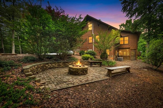 536 Delta Way, Blue Ridge, GA 30513