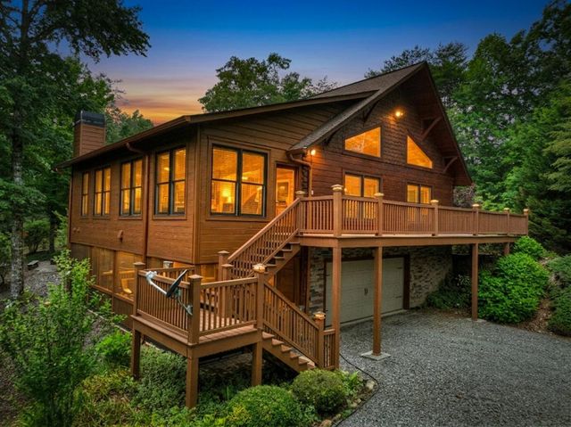 536 Delta Way, Blue Ridge, GA 30513