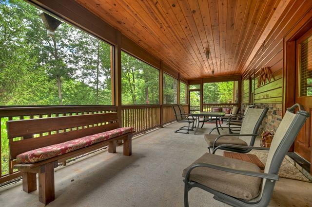 536 Delta Way, Blue Ridge, GA 30513