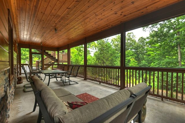 536 Delta Way, Blue Ridge, GA 30513