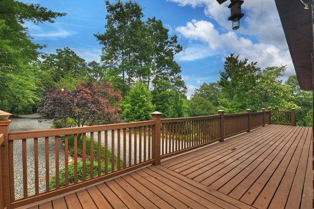 536 Delta Way, Blue Ridge, GA 30513
