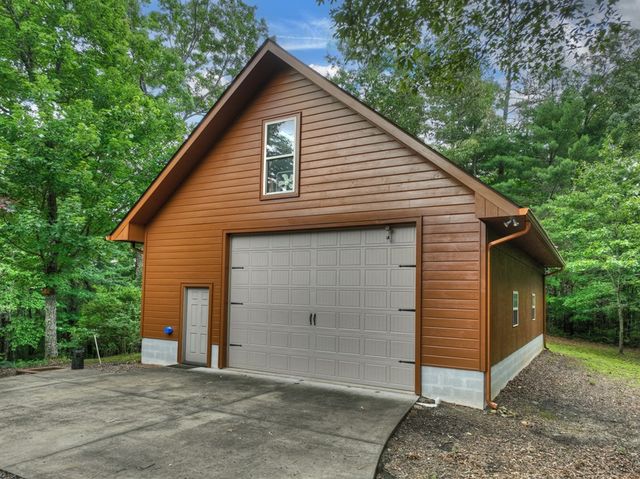 536 Delta Way, Blue Ridge, GA 30513